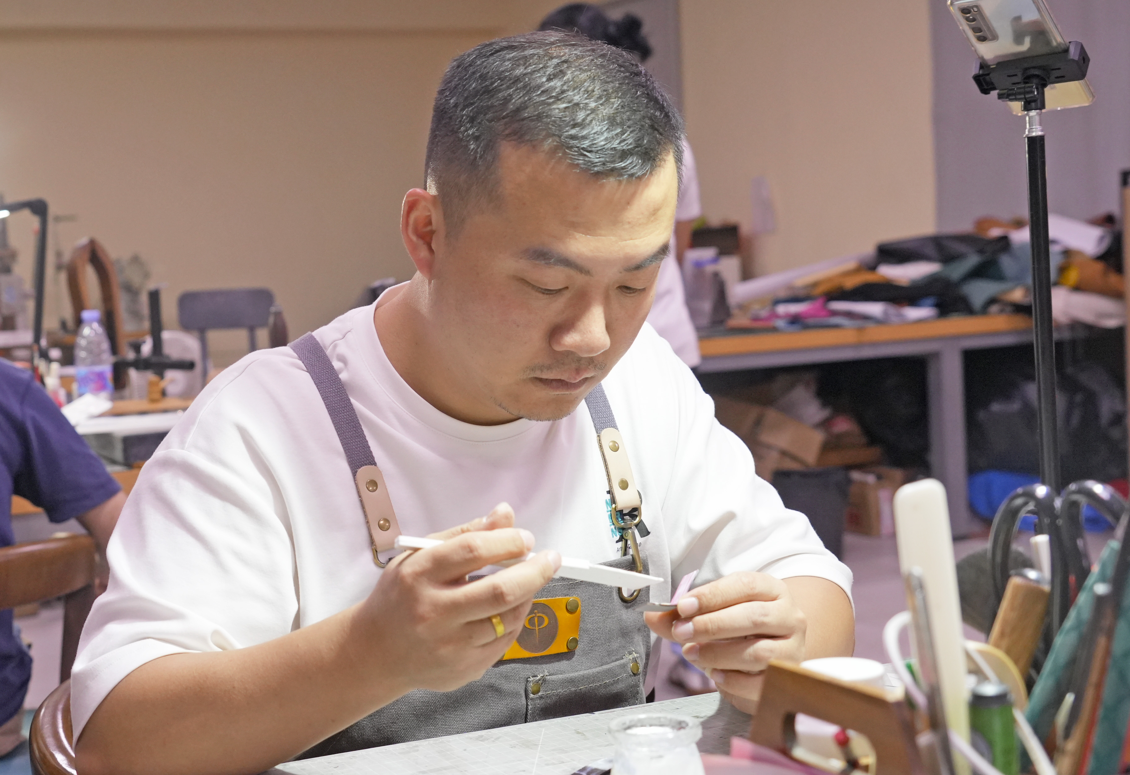皮圈学员专注缝线